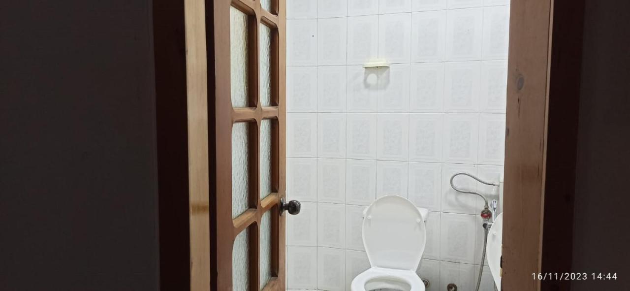 Royal Hostel Τίρανα Εξωτερικό φωτογραφία