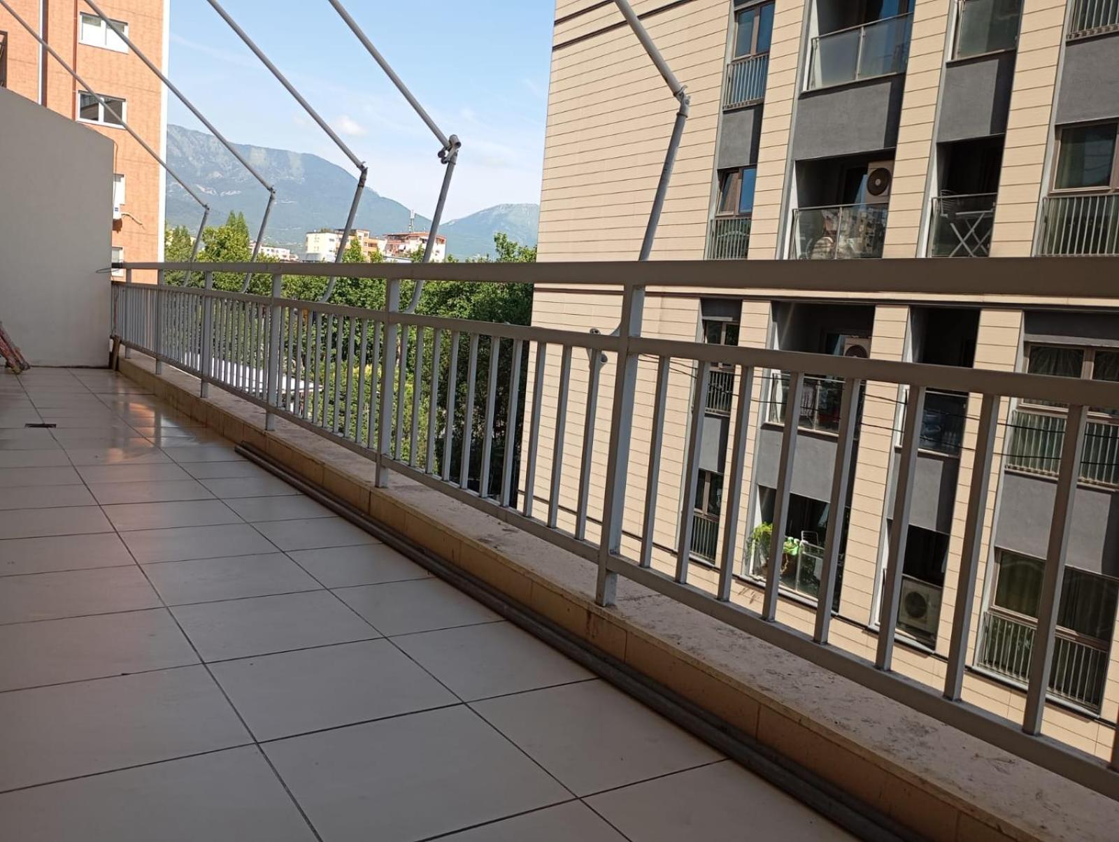 Royal Hostel Τίρανα Εξωτερικό φωτογραφία