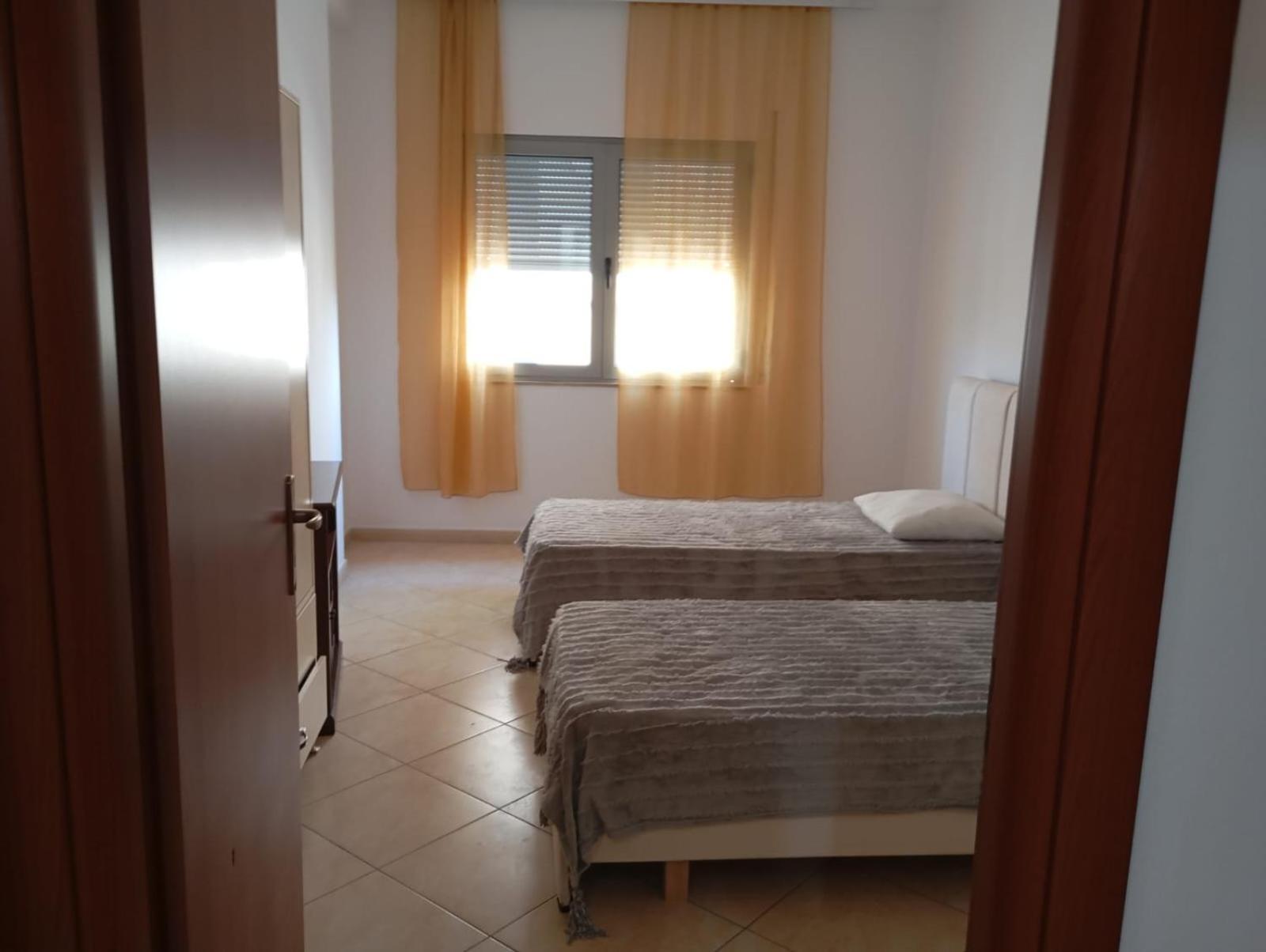 Royal Hostel Τίρανα Εξωτερικό φωτογραφία