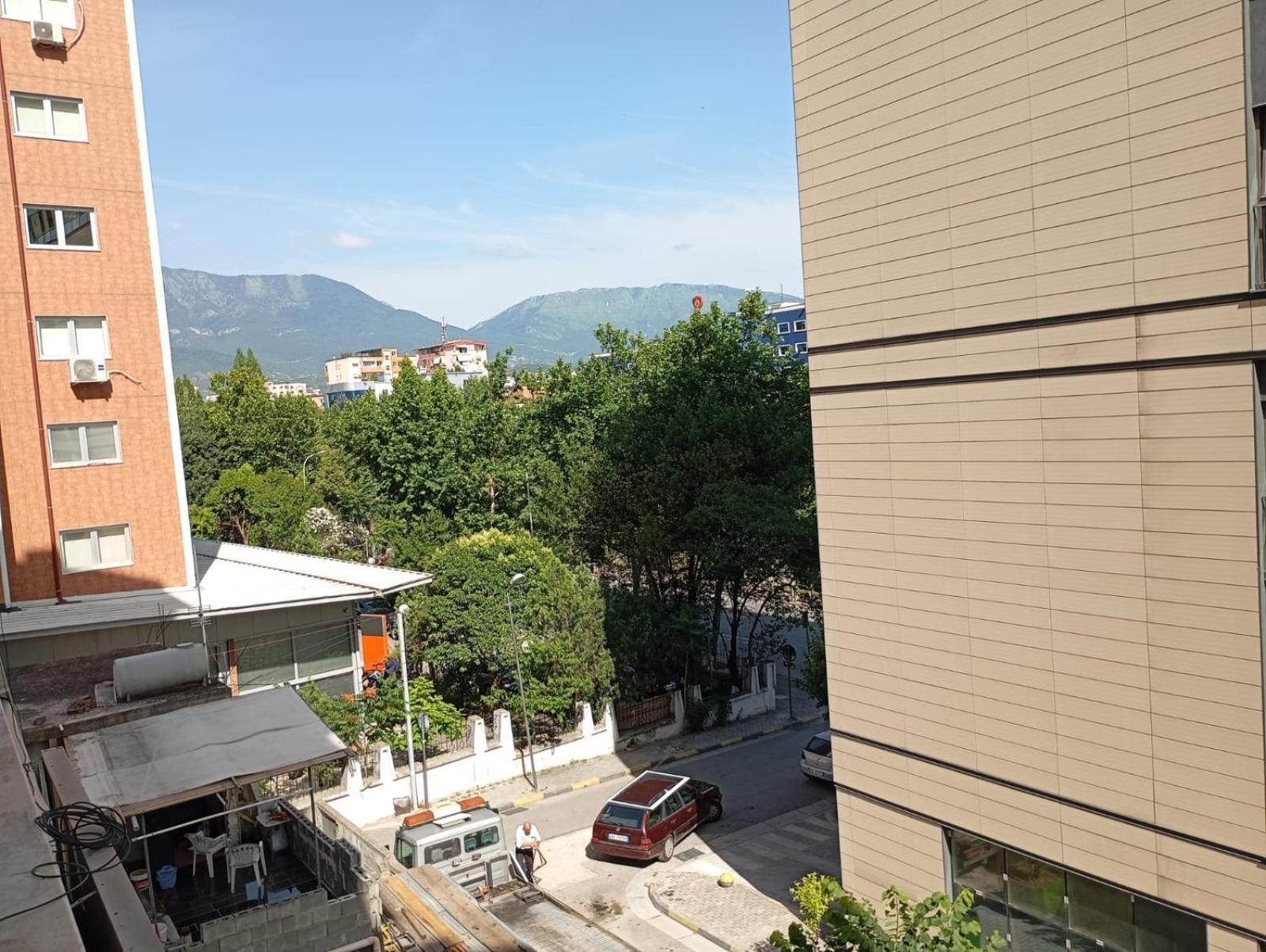 Royal Hostel Τίρανα Εξωτερικό φωτογραφία
